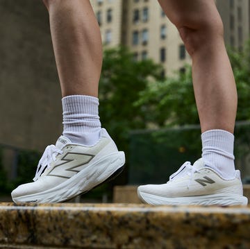 best new balance walking shoes