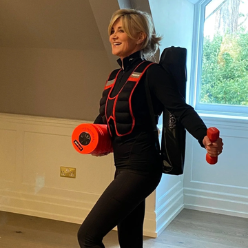 anthea turner weighted walking: anthea with her walking weights and outdoors in nature