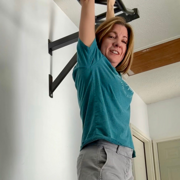 april nading during her dead hang challenge april nading during her dead hang challenge