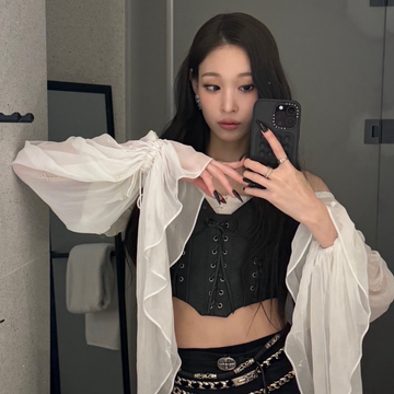 ig @anniesymoon ig @anniesymoon